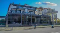 Blue Serenity Hotel - 2-Star