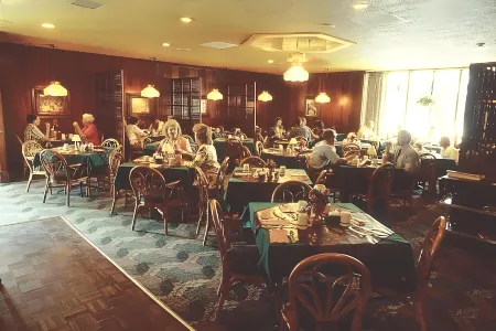 Meadow Court Inn - Ithaca