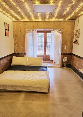 Gyeongju Hwangnidangil Stay Pension Hotels near Tomb of General Kim Yusin