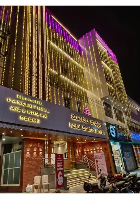 Hotel Shubhashree Comfort Hoteles cerca de Riyaz General Store