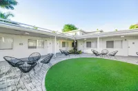 Fabulous Studio 15 min from The Beach Hotels in North Miami