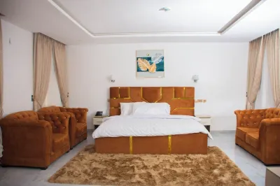 LINTOC HOTEL & SUITES LTD Hotels in Enugu South