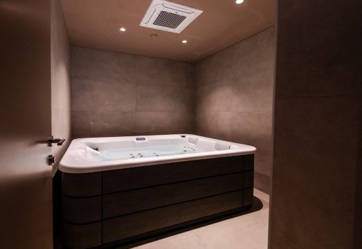 호텔 시설 비교 사진