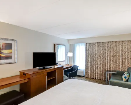 ハンプトン イン アルバニー ウルフ ロード (エアポート) コロニーのホテル