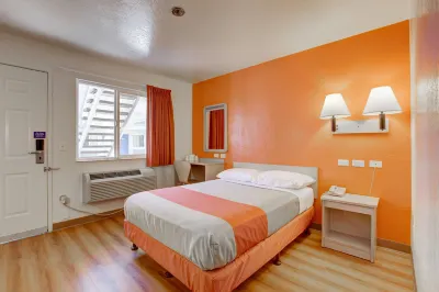 Motel 6 Westminster, CA - North Các khách sạn gần Asian Garden Mall