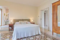 Lake Lovers Lodge - 3-Star