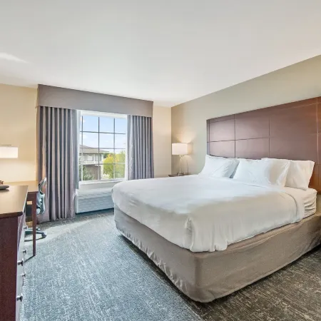 Cobblestone Hotel & Suites - Two Rivers Отели в г. Ту Риверс