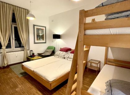 JC&Blue Guesthouse - Hostel