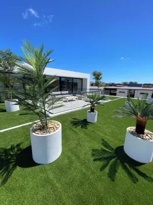 Stunning Luxury Waterfront Retreat – Sleeps 12, Pool, Spa & Entertainment Galore