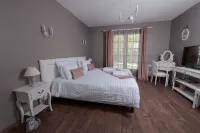 Le Clos Magedon Hotels in Orgeval