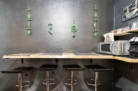 นิวเฮ้าส์ เดอ มิลล์ โรงแรมใน