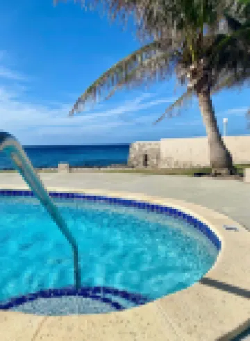 Fabulous One Bedroom in West Bay Hotels in West Bay