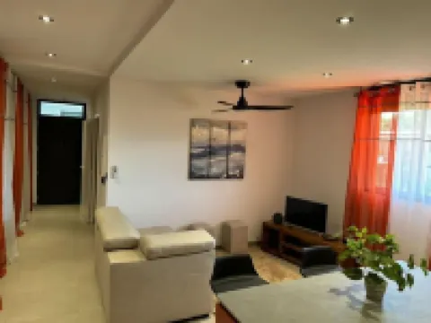 ホステル トゥーカン レジデンス フランシス アヴェック プール カイエンヌのホテル