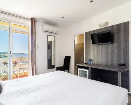 Hotel de la Baie Hotels in Bandol