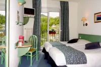 Logis Hôtel - Restaurant Aux Bruyères Hotels in Labaroche