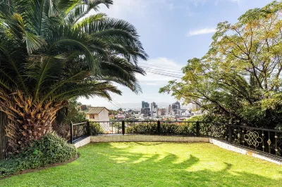 Signal Hill Lodge Hotels in 