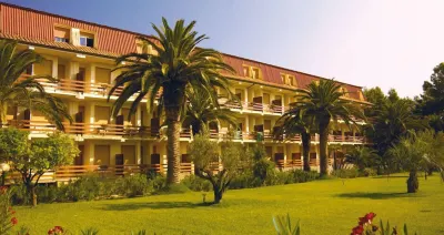 Villaggio Triton - Aurum Hotels Hoteles cerca de Paradise Beach Club