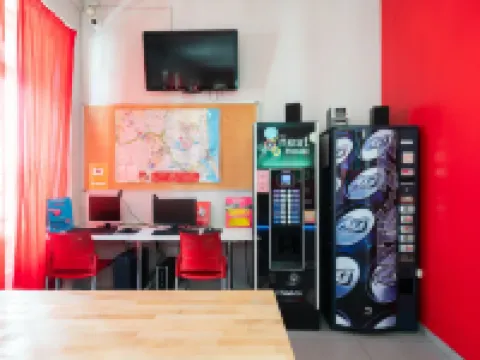 Red Nest Hostel โรงแรมในบาเลนเซีย