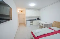 Apartment Tržaška with Free Parking Các khách sạn gần EGO Lecta