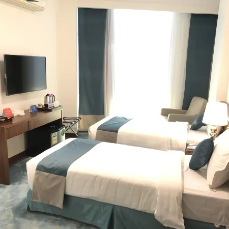 Zaha Al Madina Hotel