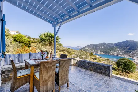 Villa Avaton with Magnificent Sea View and Skopelos Town