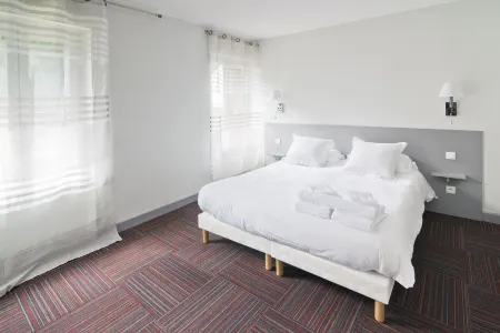 Auberge le Cantou - Hôtel Roche Отели в г. Айда