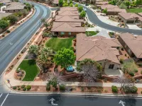 Paradise Village by Cloud Dream Homes Hotels in Santa Clara