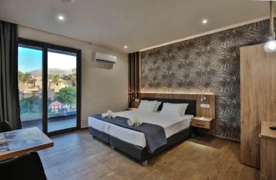 Del Mar Apartments in Stalis