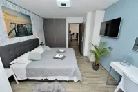2 Bedroom Apartment Sleeps 5 - Privat Pool - Villas
