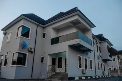 Stunning 3-Bed House in Sapele Hotels in Сапеле