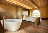 อากรีตูริสโม กูเปรนา โรงแรมใน