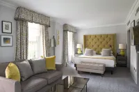 Bush Hotel Farnham Các khách sạn gần Farnham Maltings
