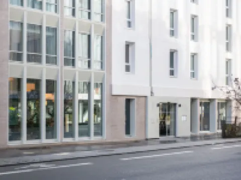 霍特爾德拉塞特飯店 南特站附近的飯店