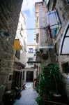 أبارتمنت آند روم أورسا