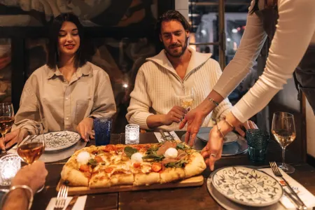 Vevey Hotel & Guesthouse Отели рядом с достопримечательностью «The Fork - Alimentarium»