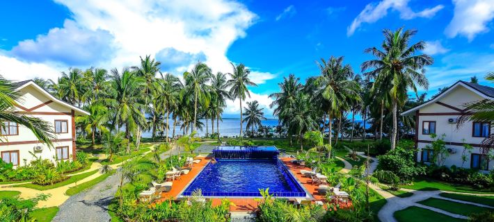 Retreat Siargao Resort Hotels in General Luna