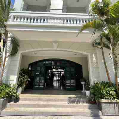 沉香木別墅 - 海灘和普吉島泳池 Hotel Exterior
