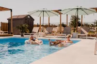 The Kiwi Motel - Swimmingpools
