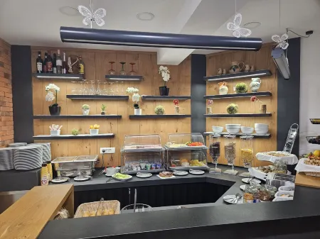 Pr Anzl Отели рядом со станцией Bled Jezero