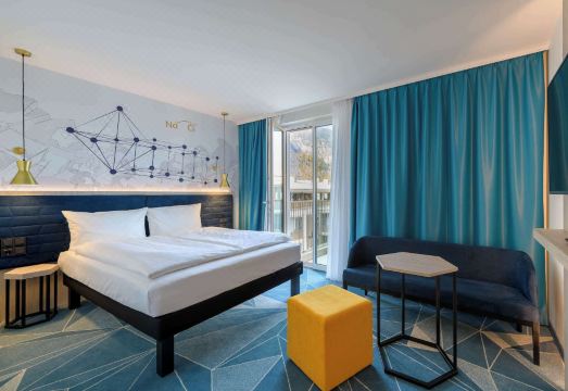 이비스 스타일스 바트 라이첸할