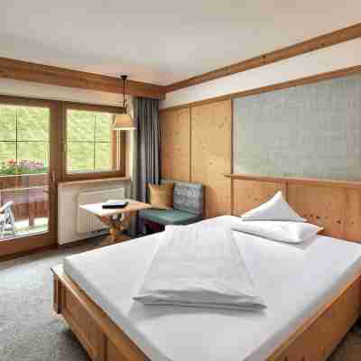 Hotel Alpenhof Rooms