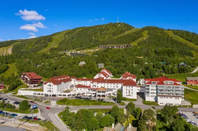Dr. Holms Hotel