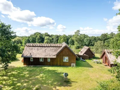 "Elvine" - 2.9km from the Sea