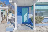 Coastal Getaway Retreat –Steps to the Beach! 2BR/1BA. Sleeps 4. In 4-Plex. Pool