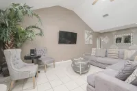 Right At Home-Midland's Most Marvelous with Pool