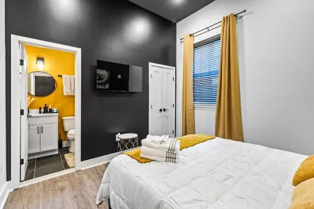 1Bed/Bath Apt in Baltimore 5 min to hospitals, coffee shops, Inner Harbor &more Отели рядом с достопримечательностью «Библиотека Джордж Пибоди»