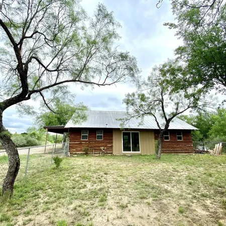 Hidden Gem on the Crystal clear water of the Nueces River
