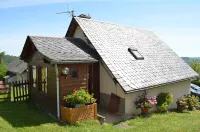 Studio in the Countryside, Close to the Mountains: Volcanoes of the Sancy Massif Hotels in Saint-Diery