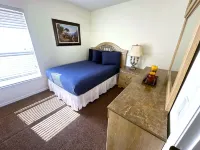 Spacious Villa with Private Pool and Golf Course Views - Stunning Oasis