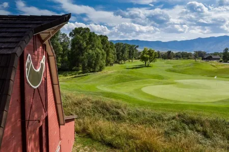 Downtown Oasis with Unique Amenities - Cozy Modern Industrial Отели в г. Шеридан